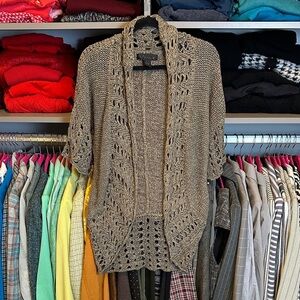 Venue olive 1/2 sleeve open knit front curved hem cardigan size S